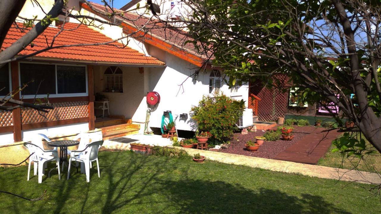 Jordan Valley One Room Apartment Menahemya Экстерьер фото