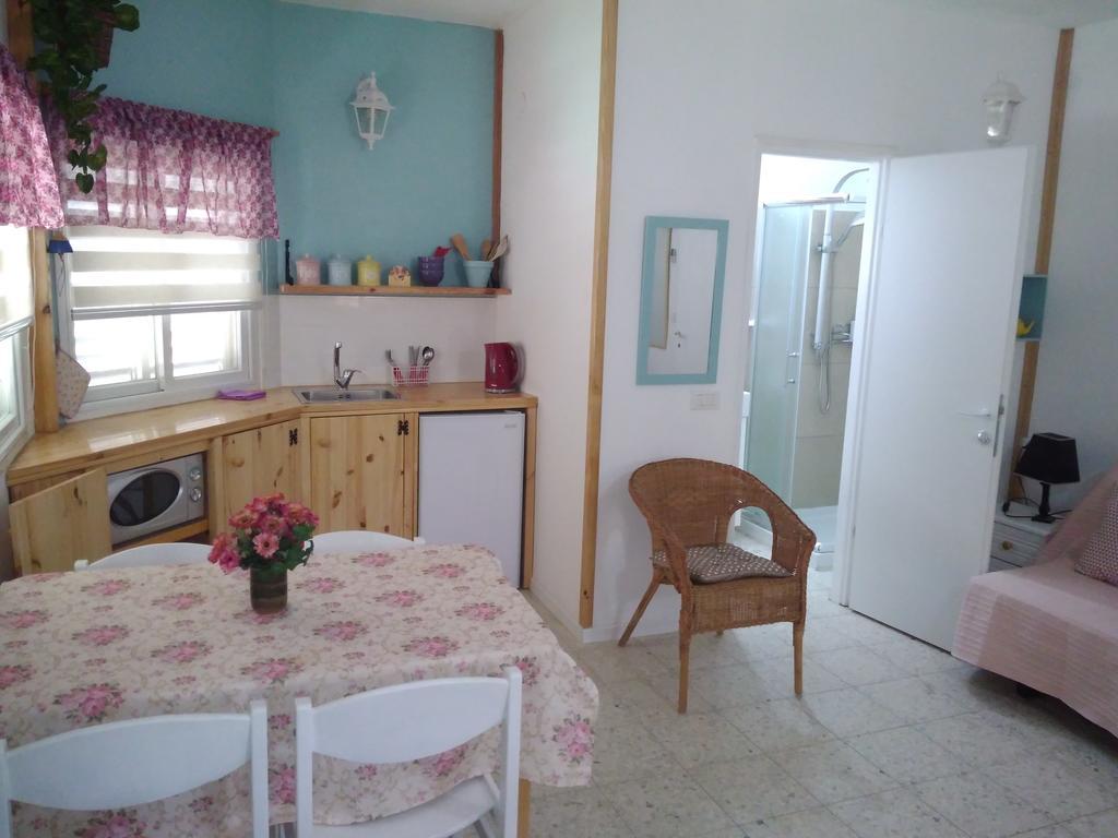 Jordan Valley One Room Apartment Menahemya Экстерьер фото